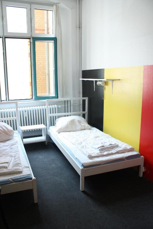 Baxpax Kreuzberg Hostel Берлін Екстер'єр фото