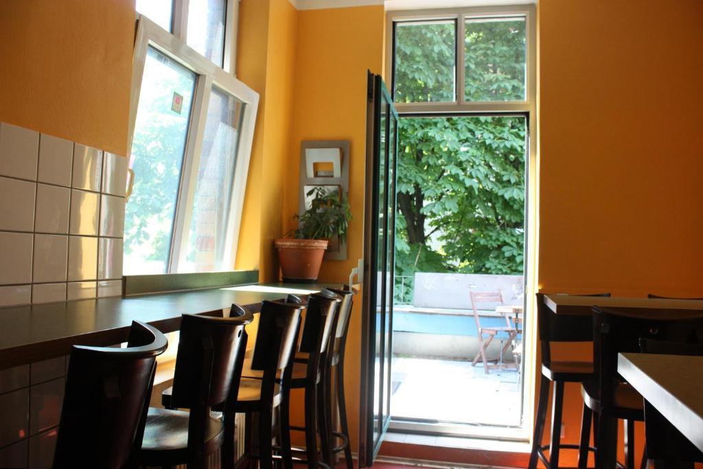 Baxpax Kreuzberg Hostel Берлін Екстер'єр фото